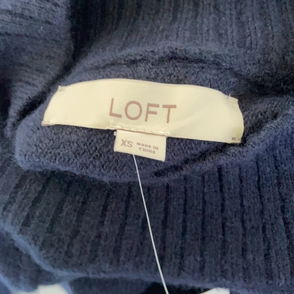 Loft sweater 🦋Navy🦋 - Picture 5 of 7